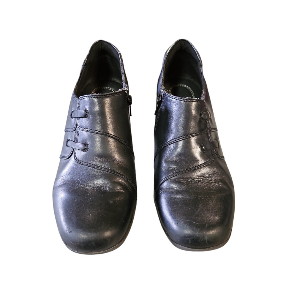 Clarks Bendables Black Leather
Side Zip Heeled Ankle Boots‎ Sz 9.5